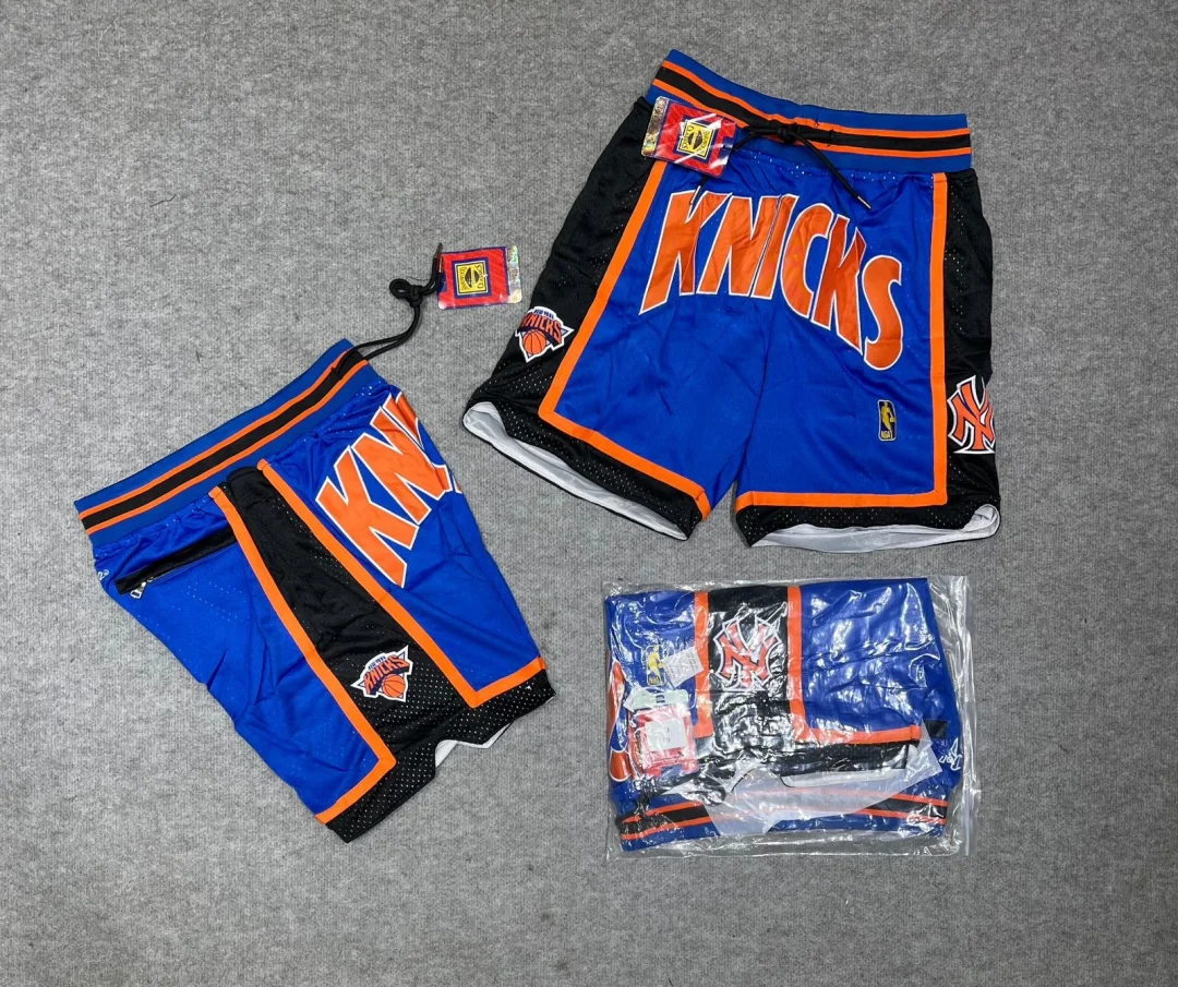 SHORT KNICKS 
