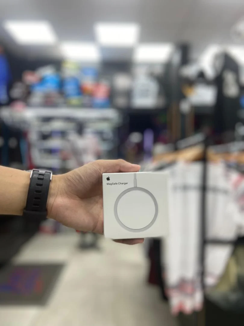 MAGSAFE APPLE