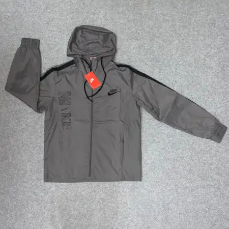 CAMPERA ROMPEVIENTO NIKE