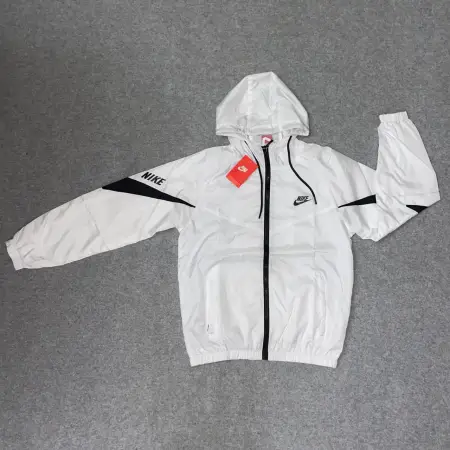 CAMPERA ROMPEVIENTO NIKEPRO